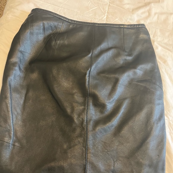Black Leather Skirt - Picture 2 of 4